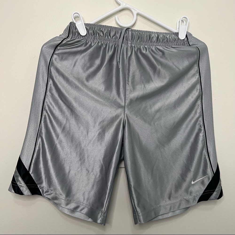 Nike Men Sporty Drawstring  Athletic Shorts